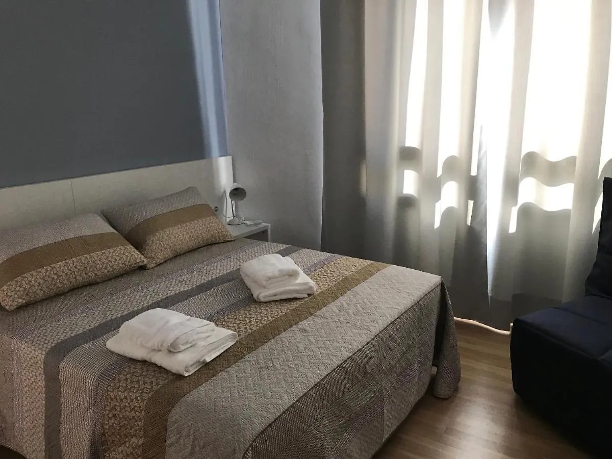 Hostal Casiano Camarasa Inn