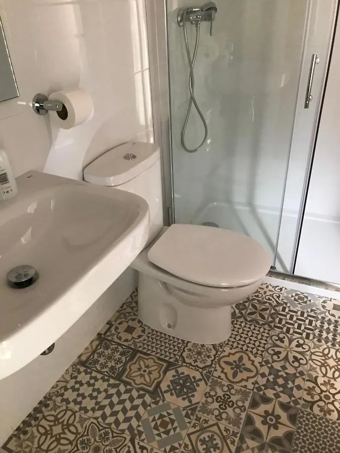 Hostal Casiano Camarasa Inn